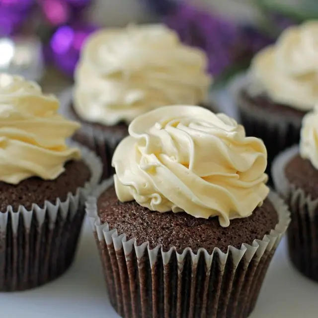 Chocolate cupcakes with vanilla buttercream